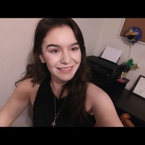 Meet your Posher, Erika